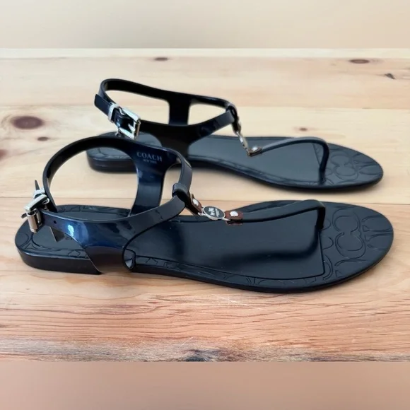 NWOB COACH Piccadilly Jelly Thong Iconic Embossed C Logo Flip Flop Sandals 9 - Picture 3 of 10